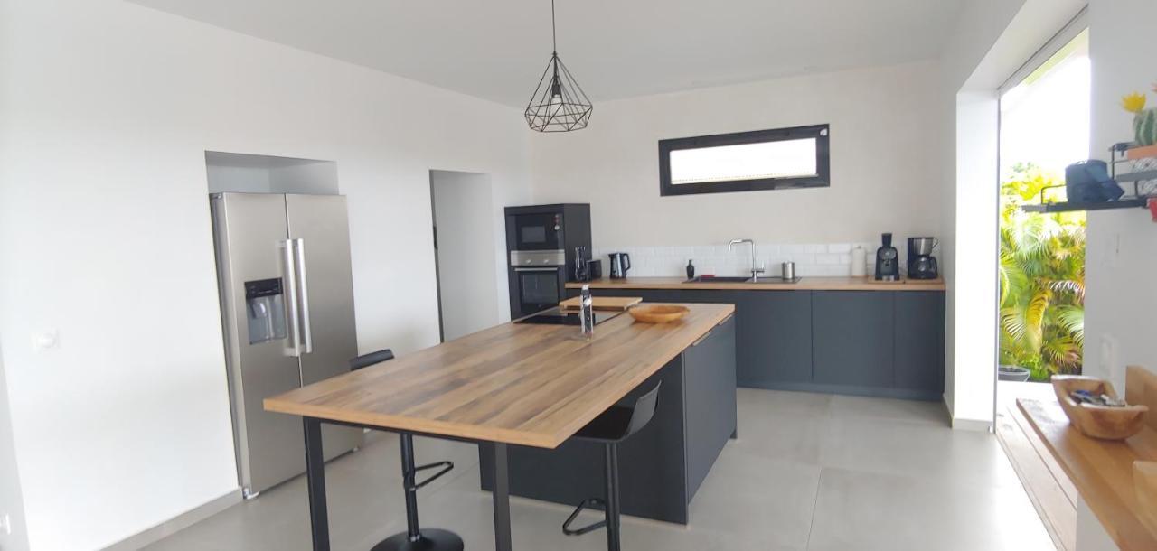 Villa Fleur De Goyave - Tres Bien Ventilee - Vue Degagee 圣弗朗索瓦 外观 照片